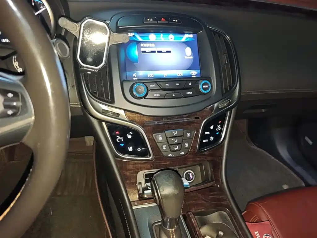 Buick LaCrosse 2014 2.0T SIDI Intelligent Flagship фото 10
