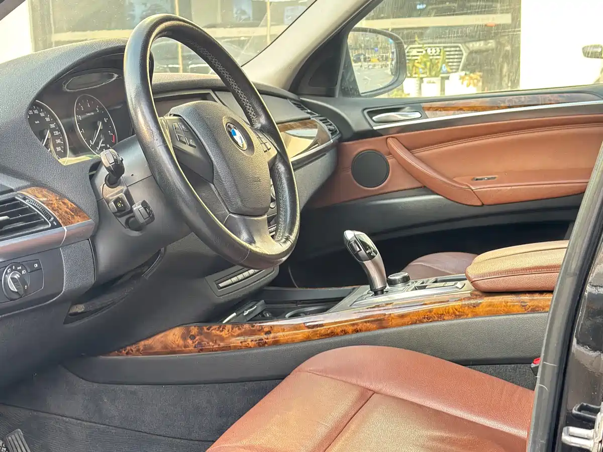 BMW X5 (Import) 2011 xDrive35i Luxury Edition фото 7
