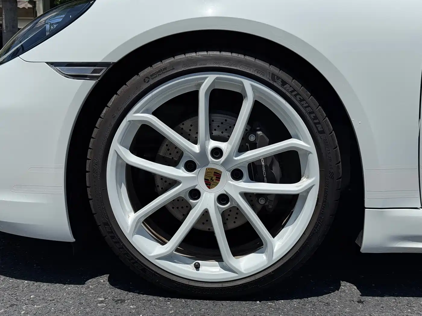 PORSCHE 718