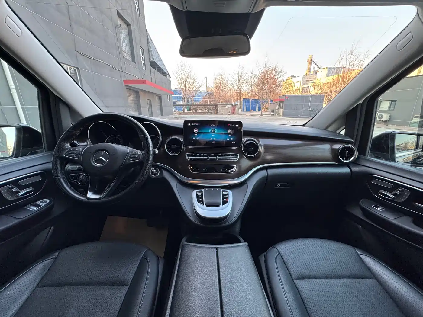 Mercedes-Benz V-Class 2021 V 260 Pilot Edition фото 27