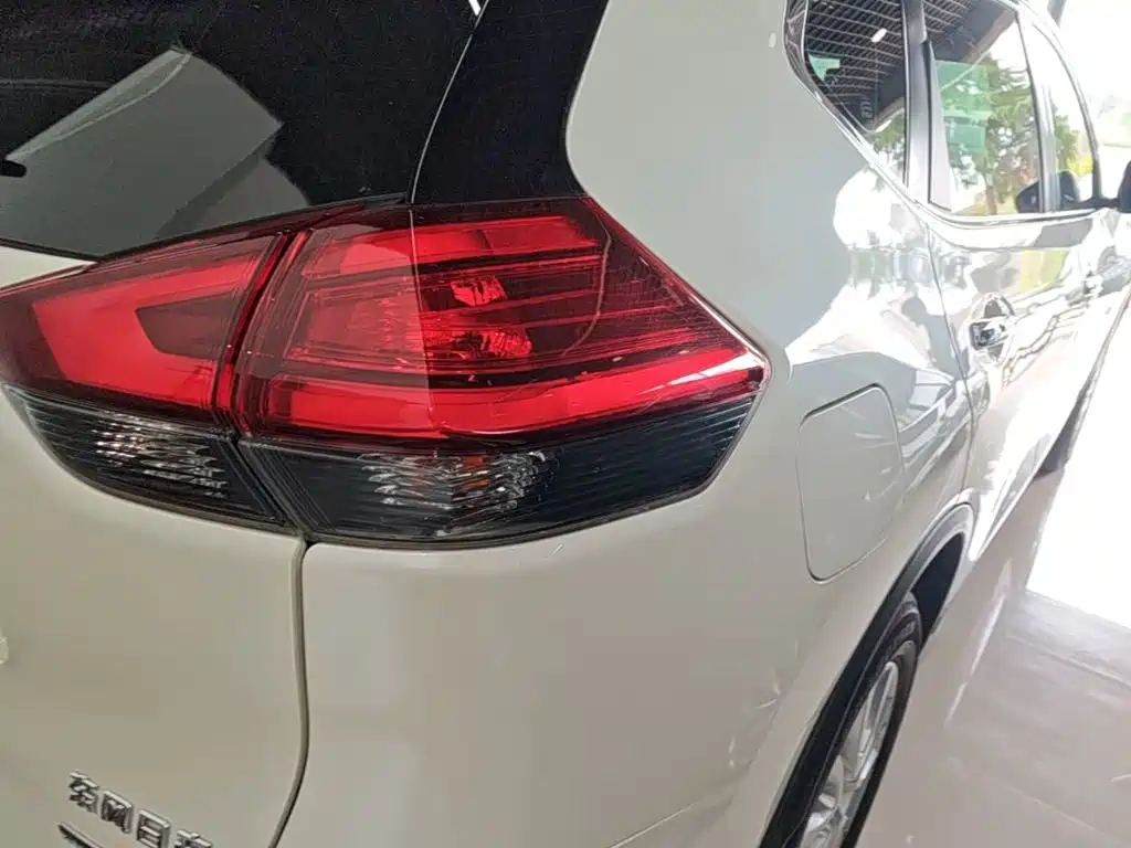 Nissan X-Trail 2019 2.0L CVT Smart Comfort 2WD 8