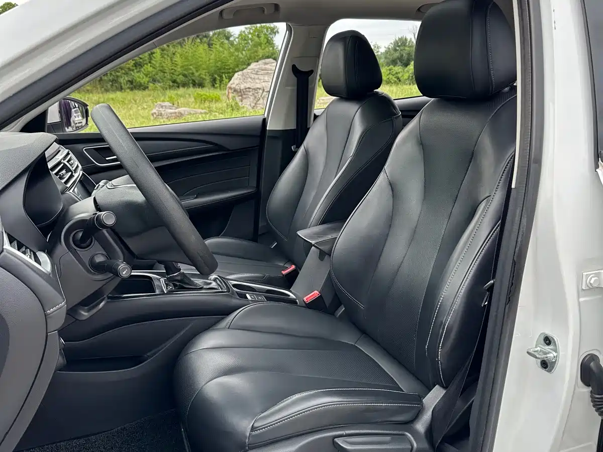 Photo 12 - Roewe i5