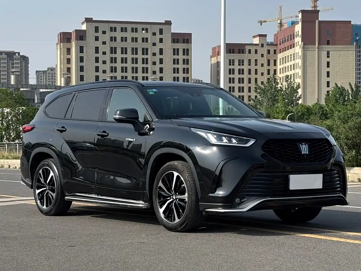 Toyota Crown Kluger 2021 2.5L HEV 4WD Premium фото 3