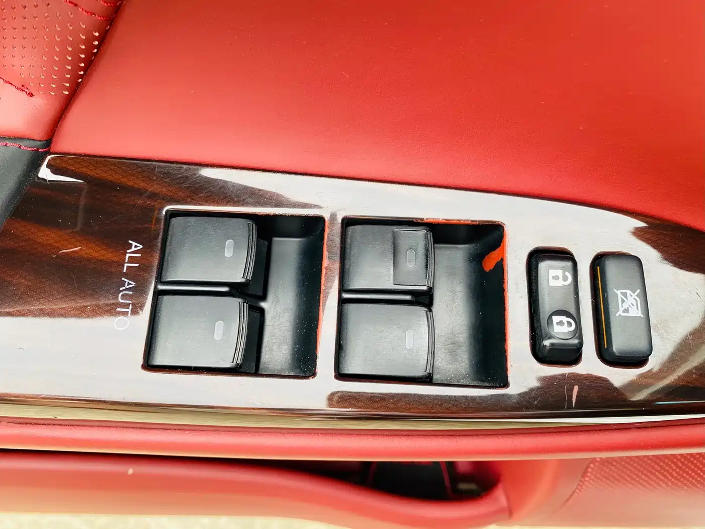 Toyota Reiz 2010 2.5V Elegance Elite Edition фото 16