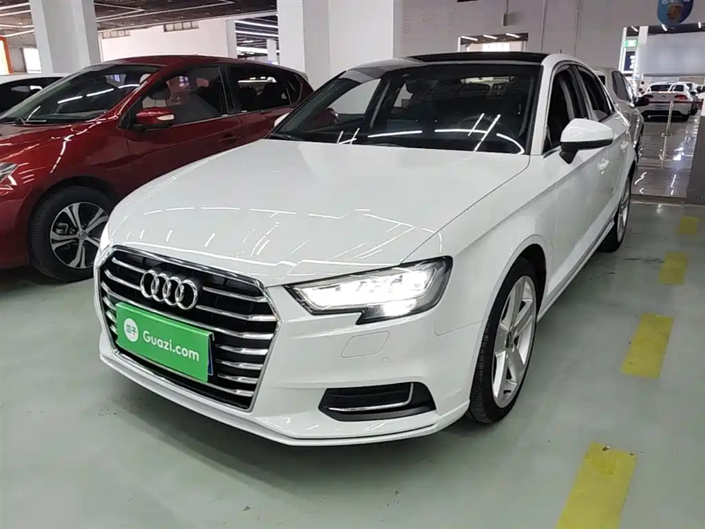 Audi A3 2017 Limousine 35 TFSI Style фото 2