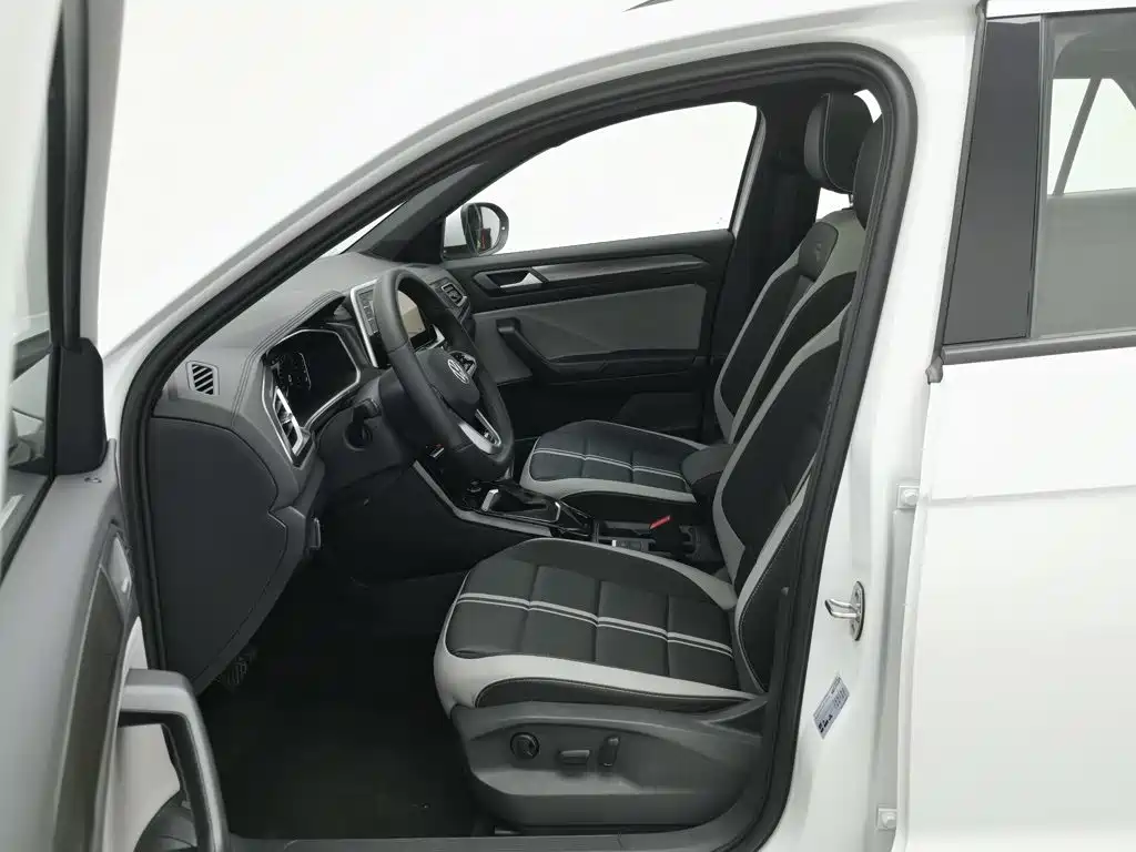 Volkswagen T-ROC 2025 2025 Facelift 300TSI DSG 2WD Dawn Edition