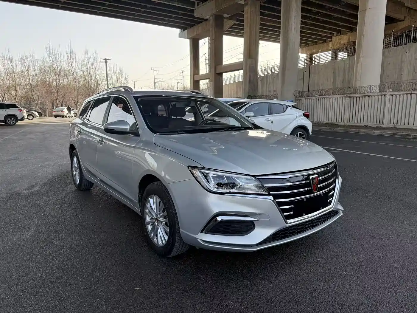 ROEWE EI5