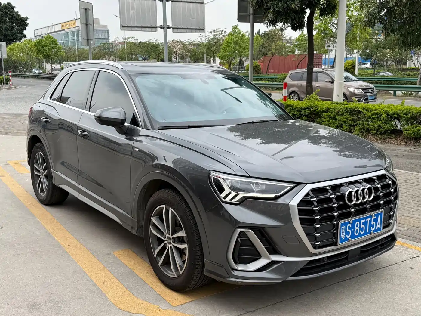 Audi Q3 2023 35 TFSI Progressive Dynamic (1.4T) фото 3