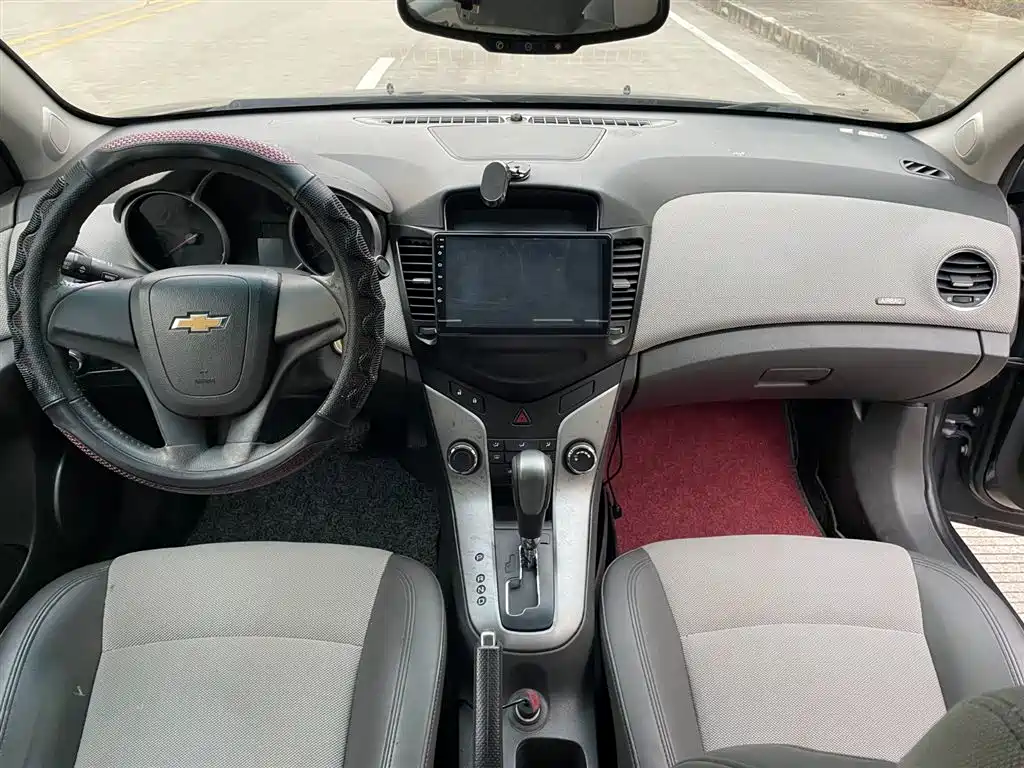 Chevrolet Cruze 2012 1.6L SE AT фото 7