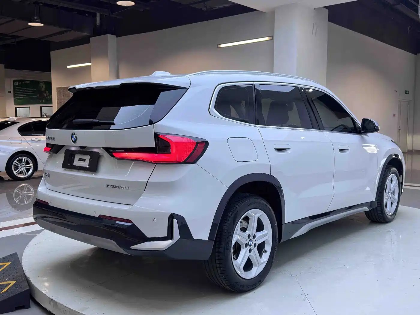 BMW X1 2023 sDrive20Li X Design Package фото 5
