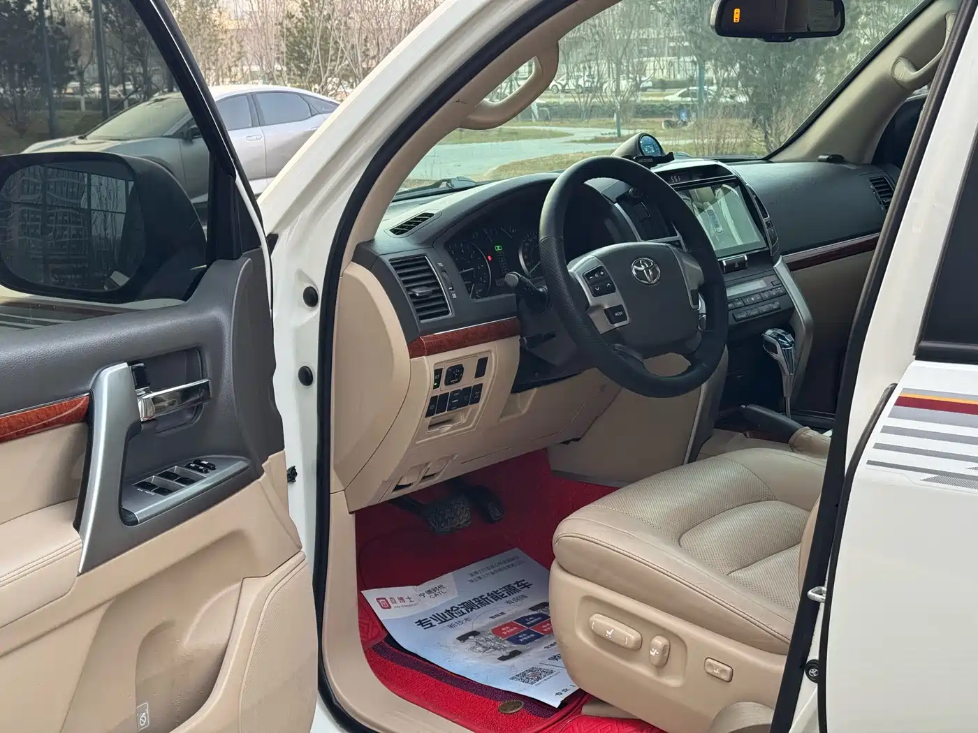 Toyota Land Cruiser 2016 4.0L Automatic VX фото 12