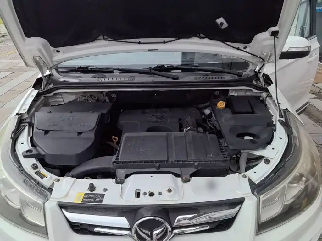 BAIC Huansu S3 2018 2017 1.5L Manual Luxury