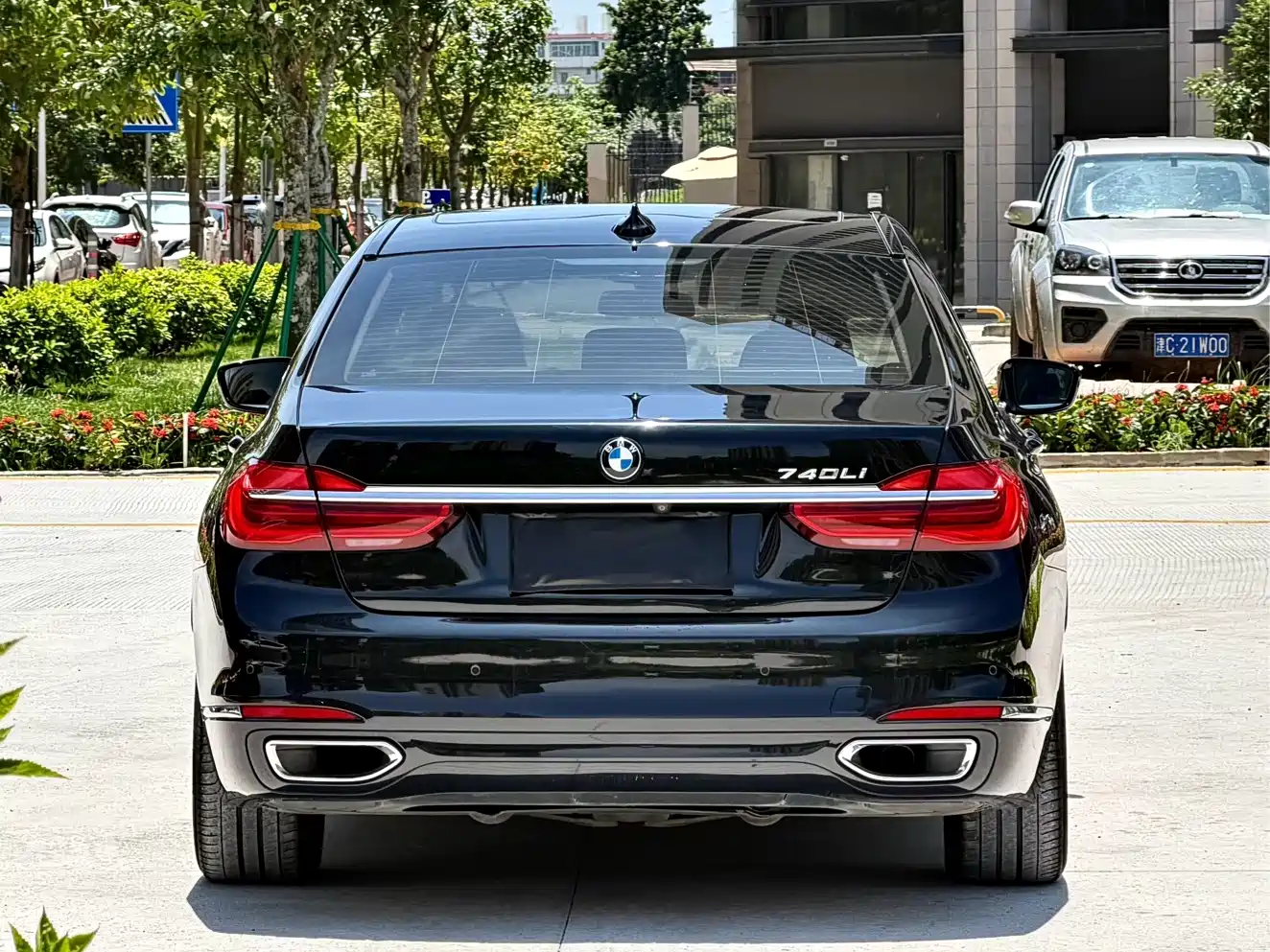 BMW 7 Series 2016 730Li Luxury фото 8