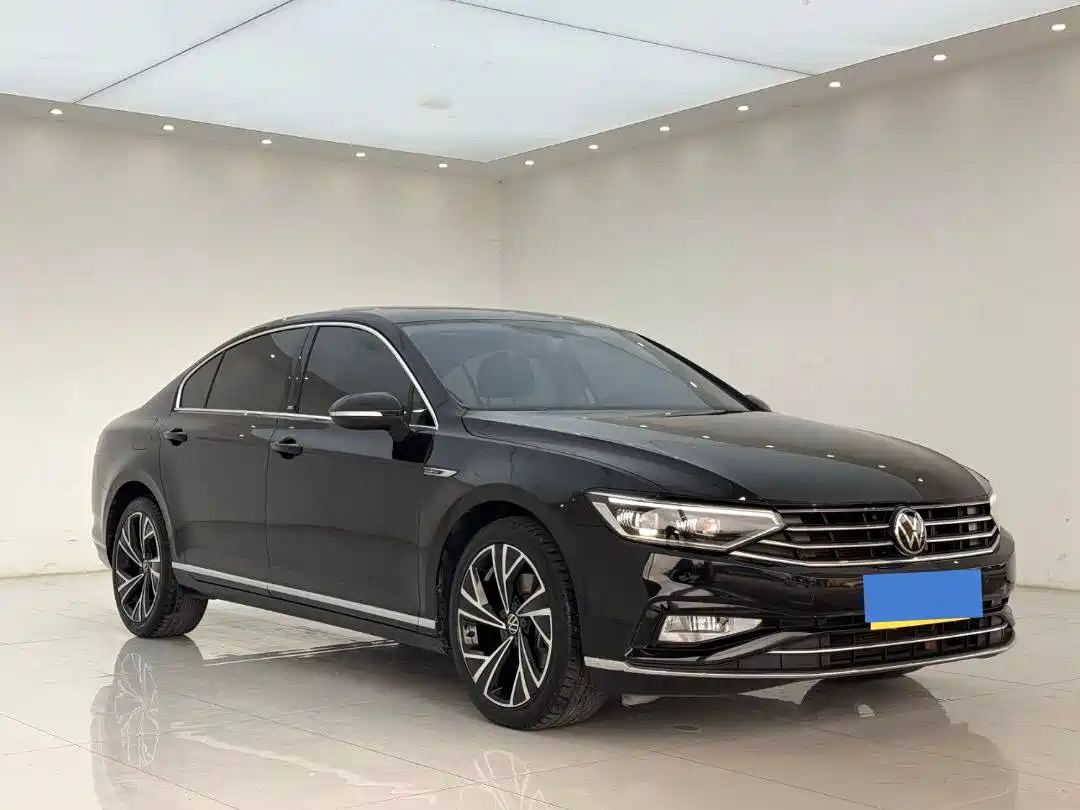 صورة 3 - Volkswagen Magotan