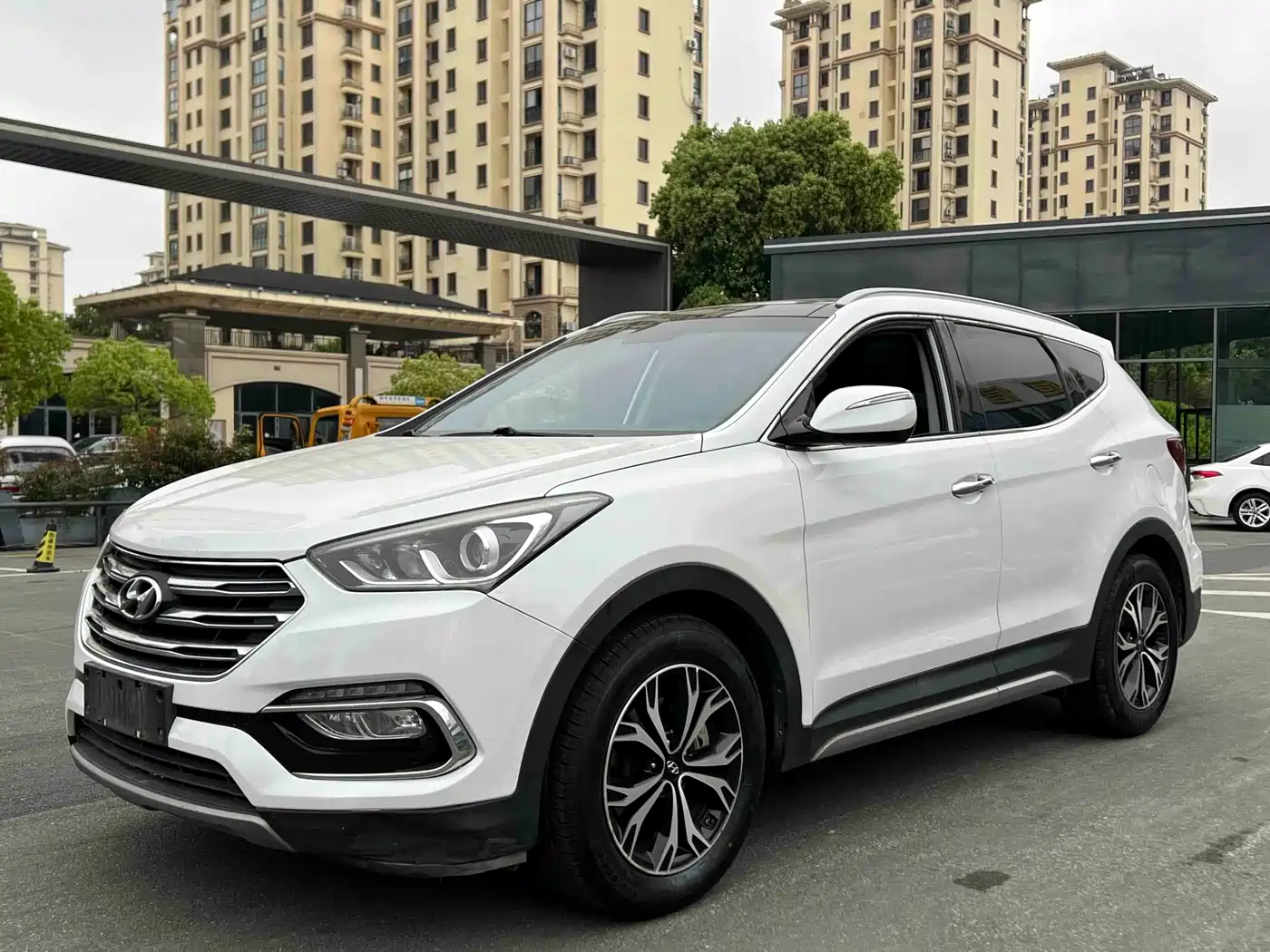Hyundai Santa Fe 2017 2.4L Automatic 2WD Intelligent 5-Seater