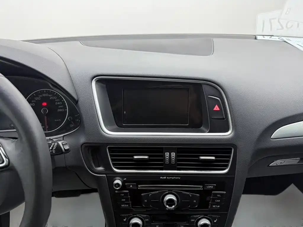 Audi Q5 2018 2017 Plus 40 TFSI Technology