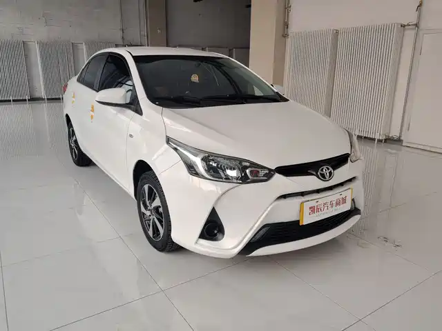 TOYOTA YARIS L TO ENJOY