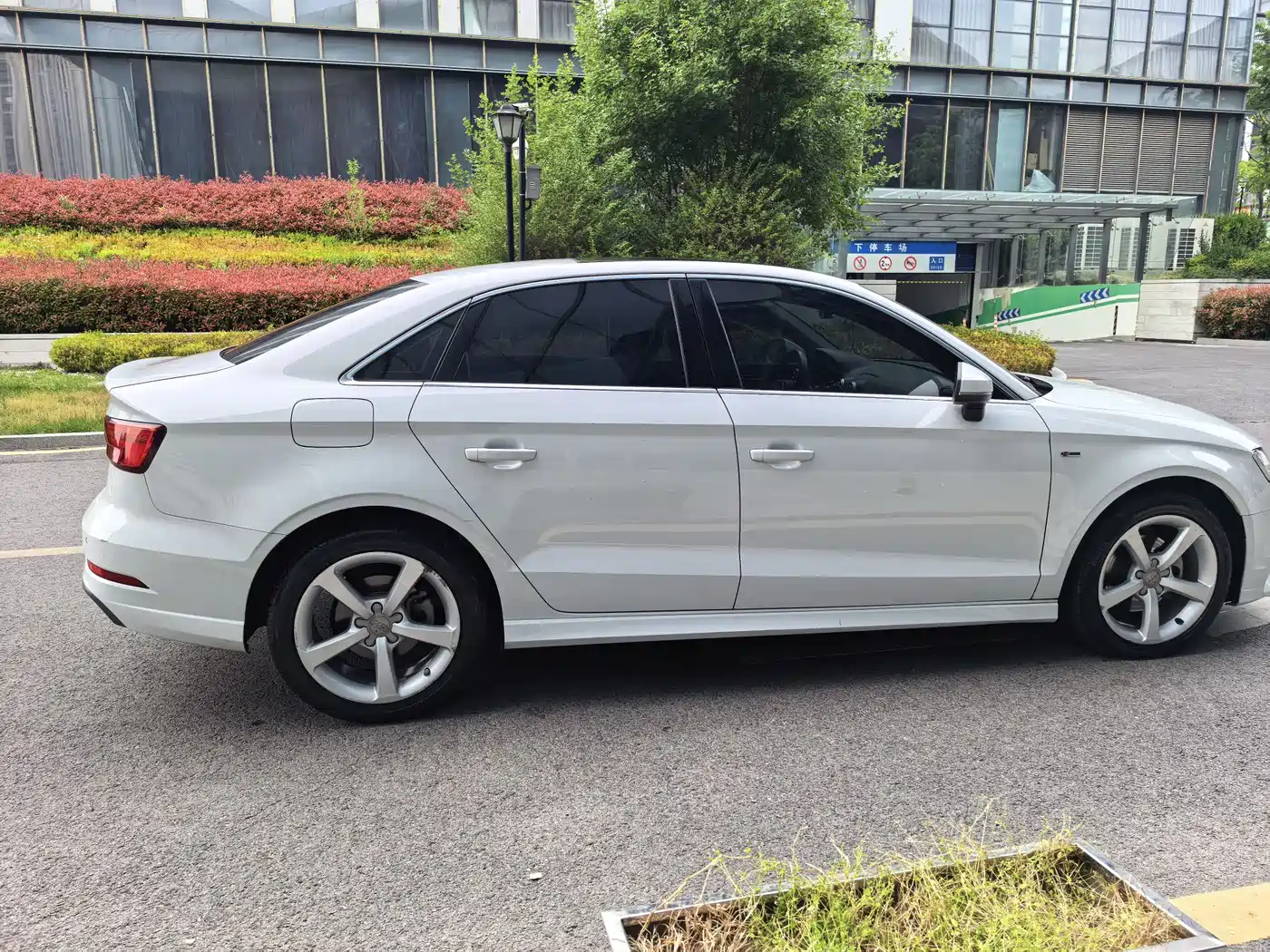 Audi A3 2017 Limousine 35 TFSI Fashion фото 8