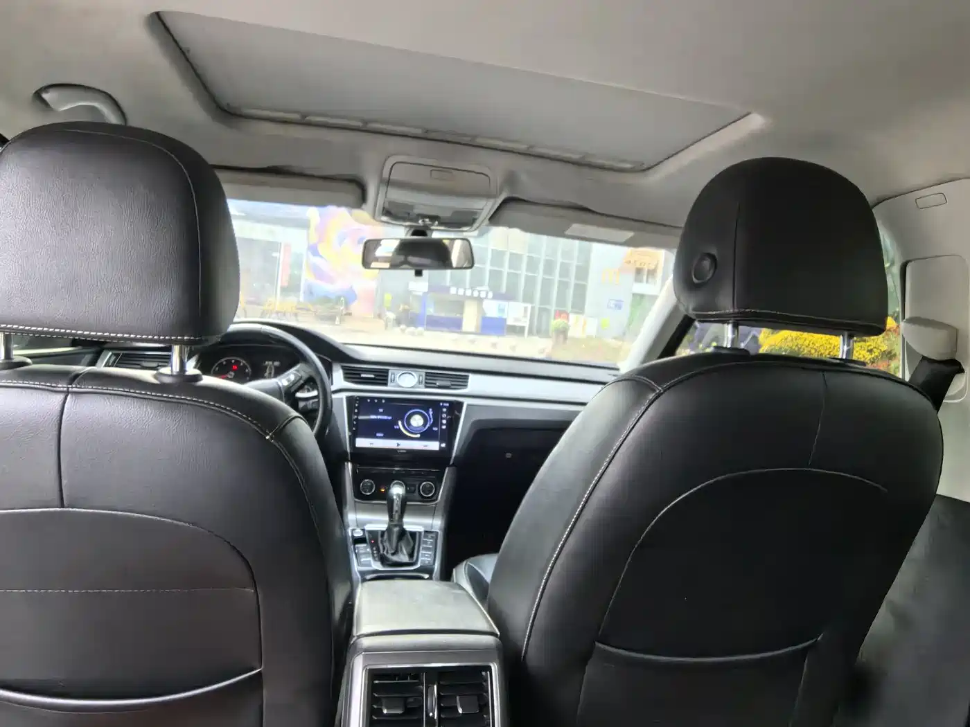 Volkswagen Passat 2017 280TSI DSG Prestige фото 4