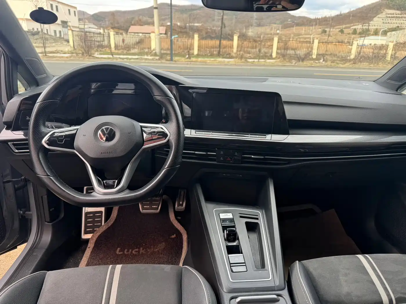 Volkswagen Golf 2021 280TSI DSG R-Line фото 8