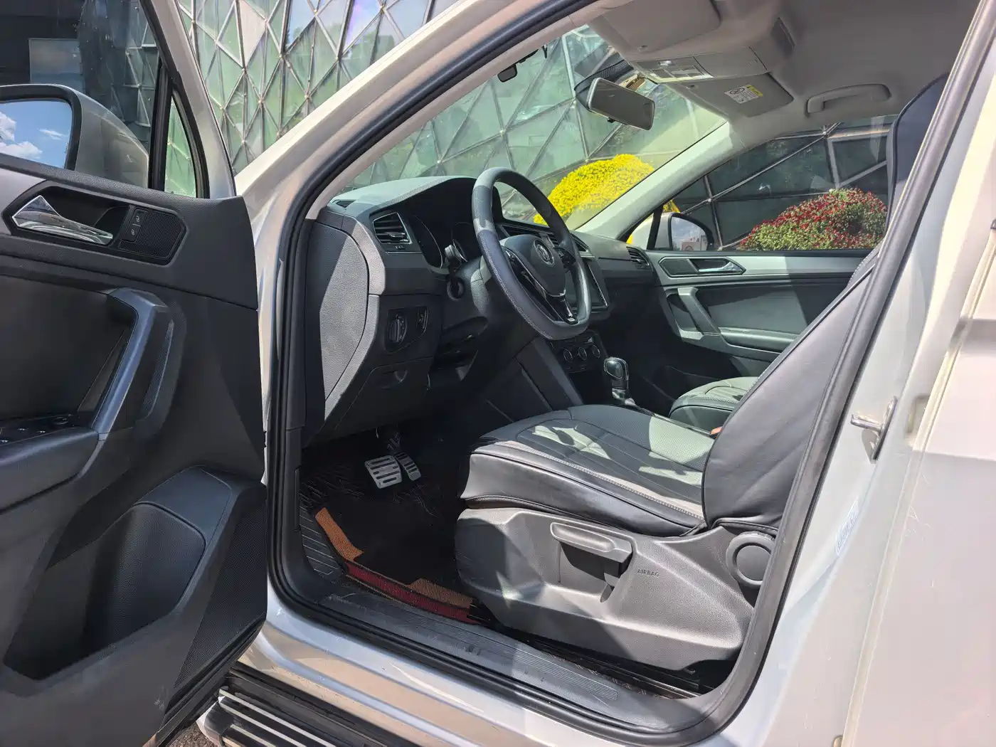 Volkswagen Tiguan L 2019 330TSI Automatic 2WD Trend Edition China VI фото 6