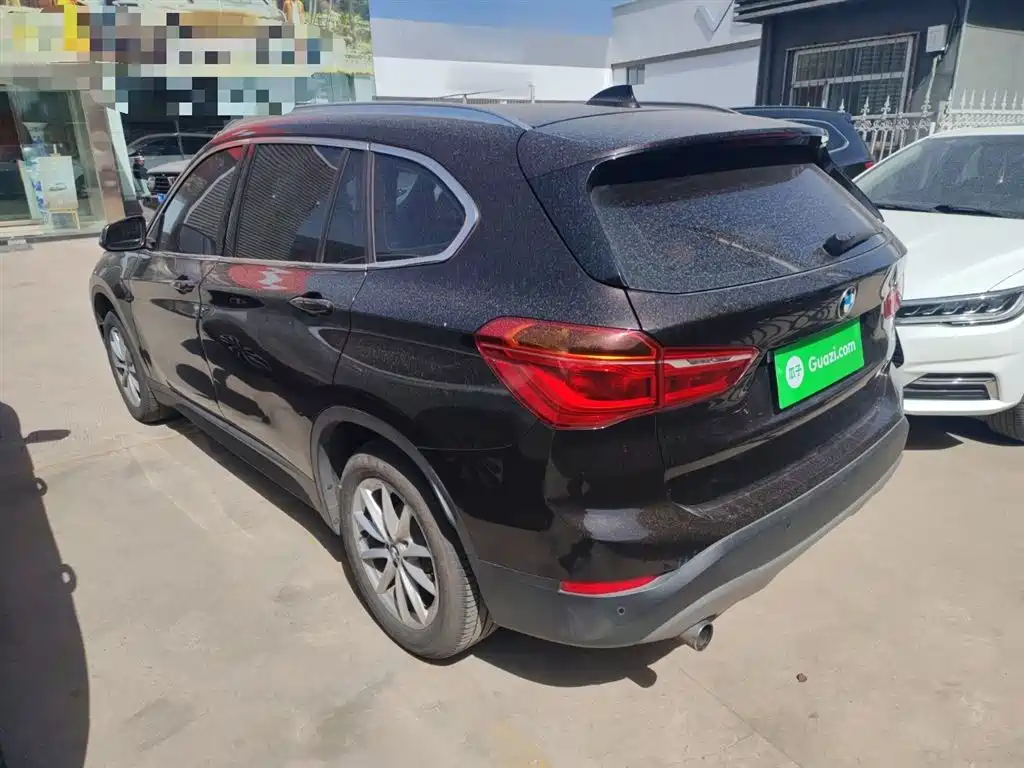 BMW X1 2019 sDrive18Li Fashion Model фото 5