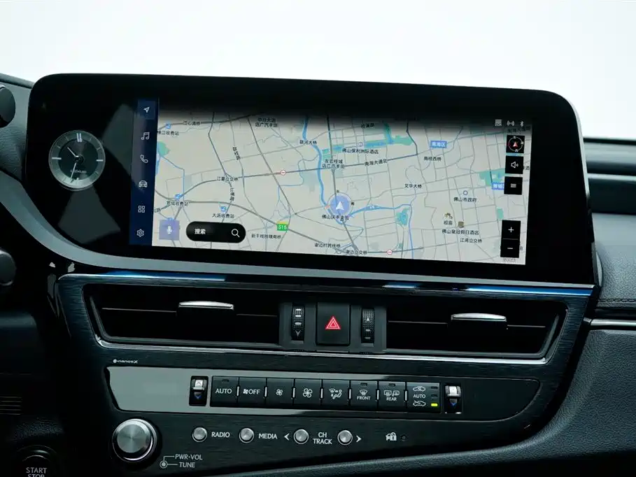 Lexus ES 2022 200 Excellence Edition фото 9
