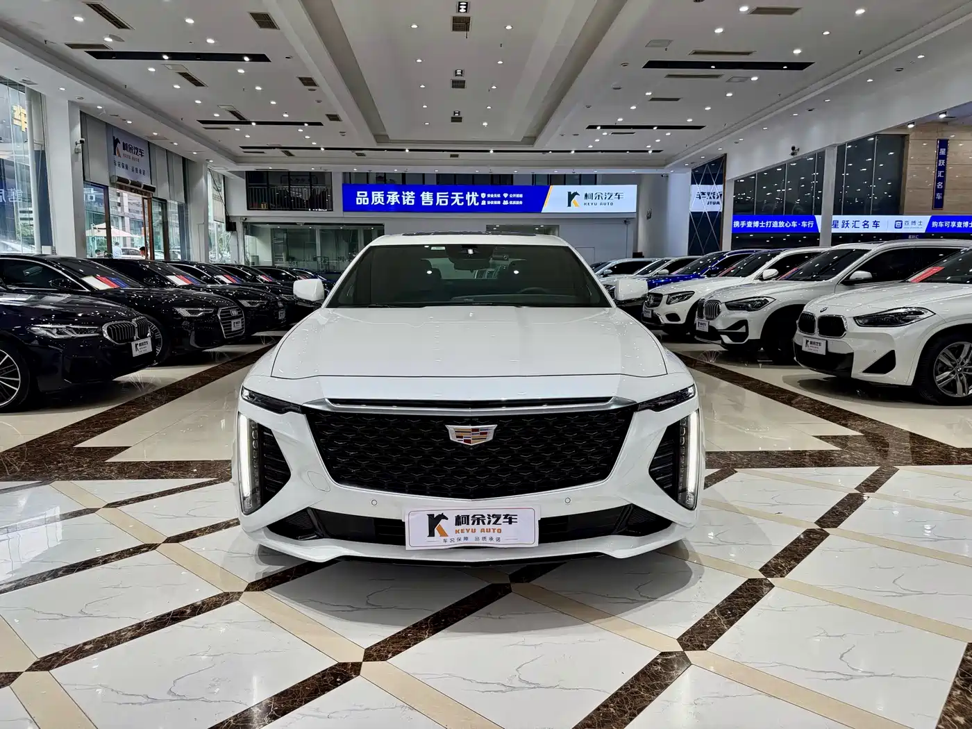 CADILLAC CT6