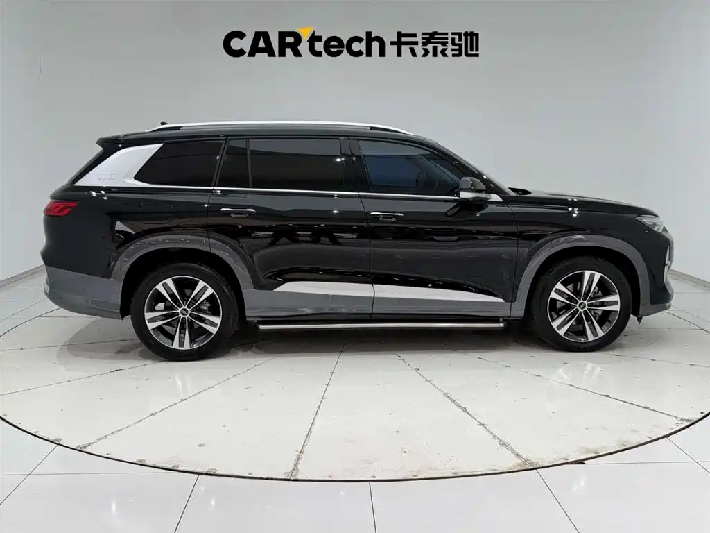 Audi Q6 2023 50 TFSI quattro Moving Cloud Yulin Package фото 12