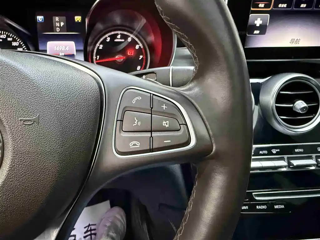 Mercedes-Benz GLC 2018 Facelift GLC 200 4MATIC фото 12