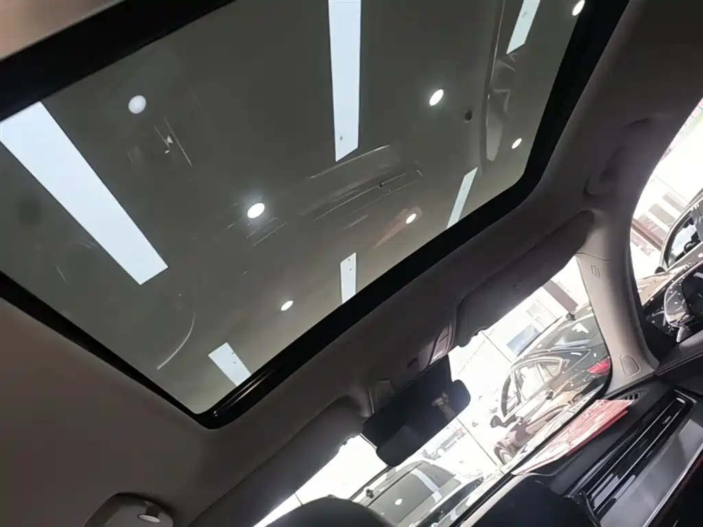 Hongqi HS5 2023 2.0T AWD Flag Enjoy Pro Edition фото 18