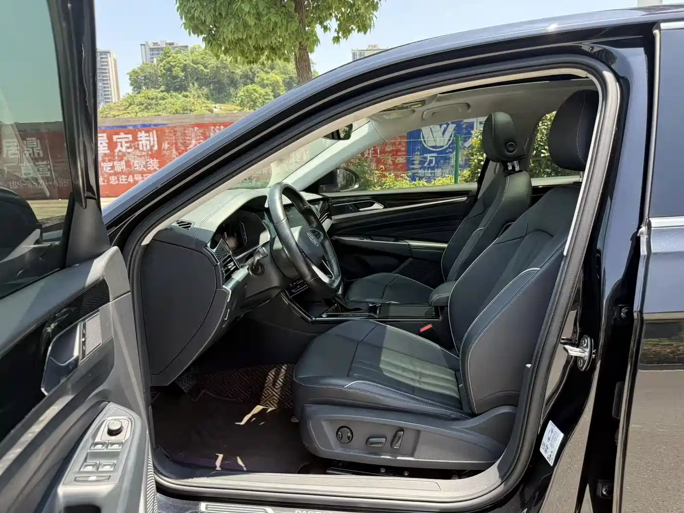 Volkswagen Passat 2022 330TSI Starlight Elite Edition фото 4