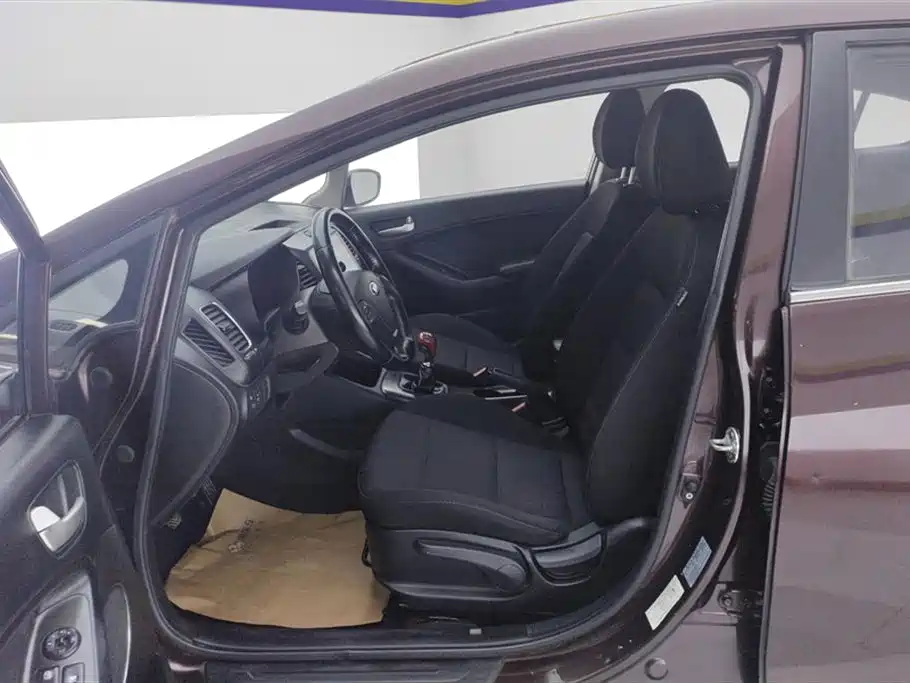 Kia K3 2013 1.6L Manual GLS фото 9