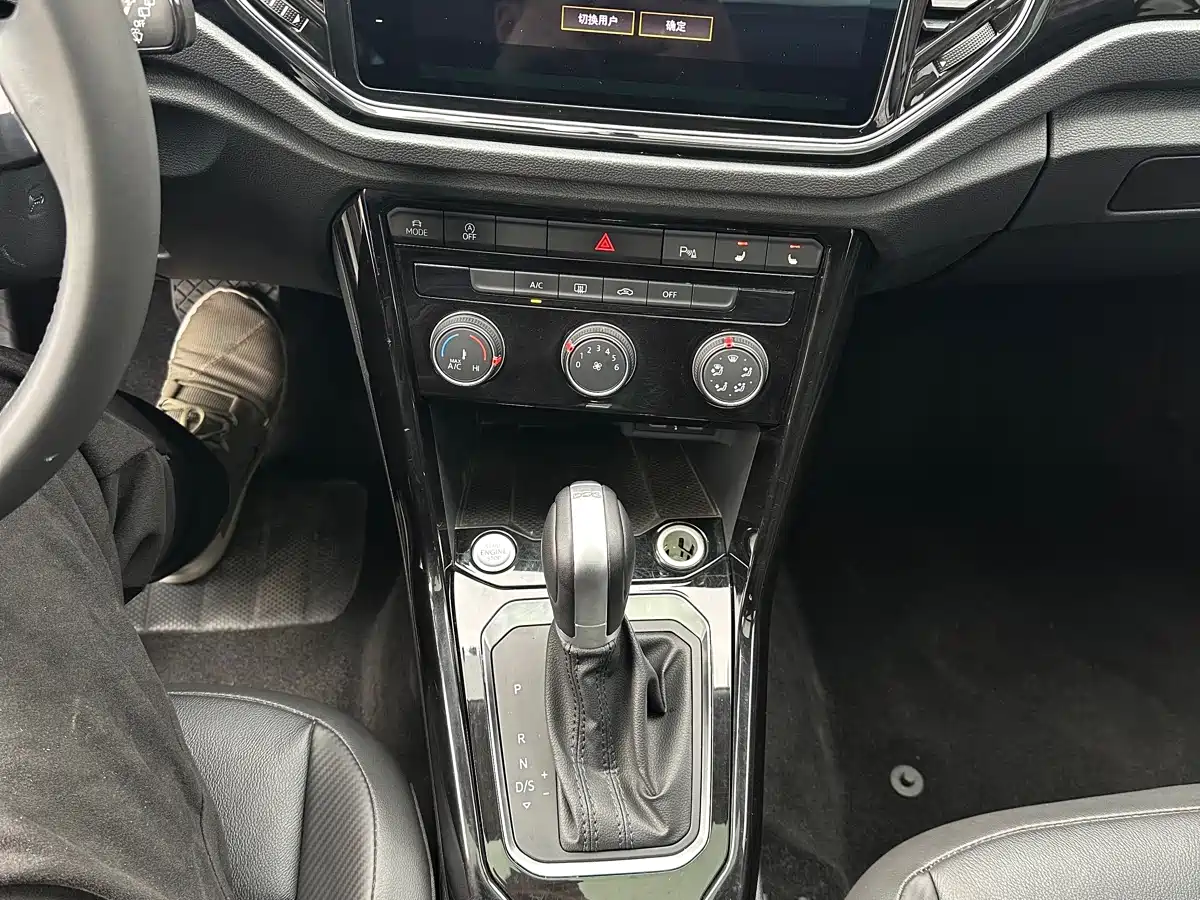 Volkswagen T-ROC 2022 280TSI DSG 2WD Comfort PLUS фото 12