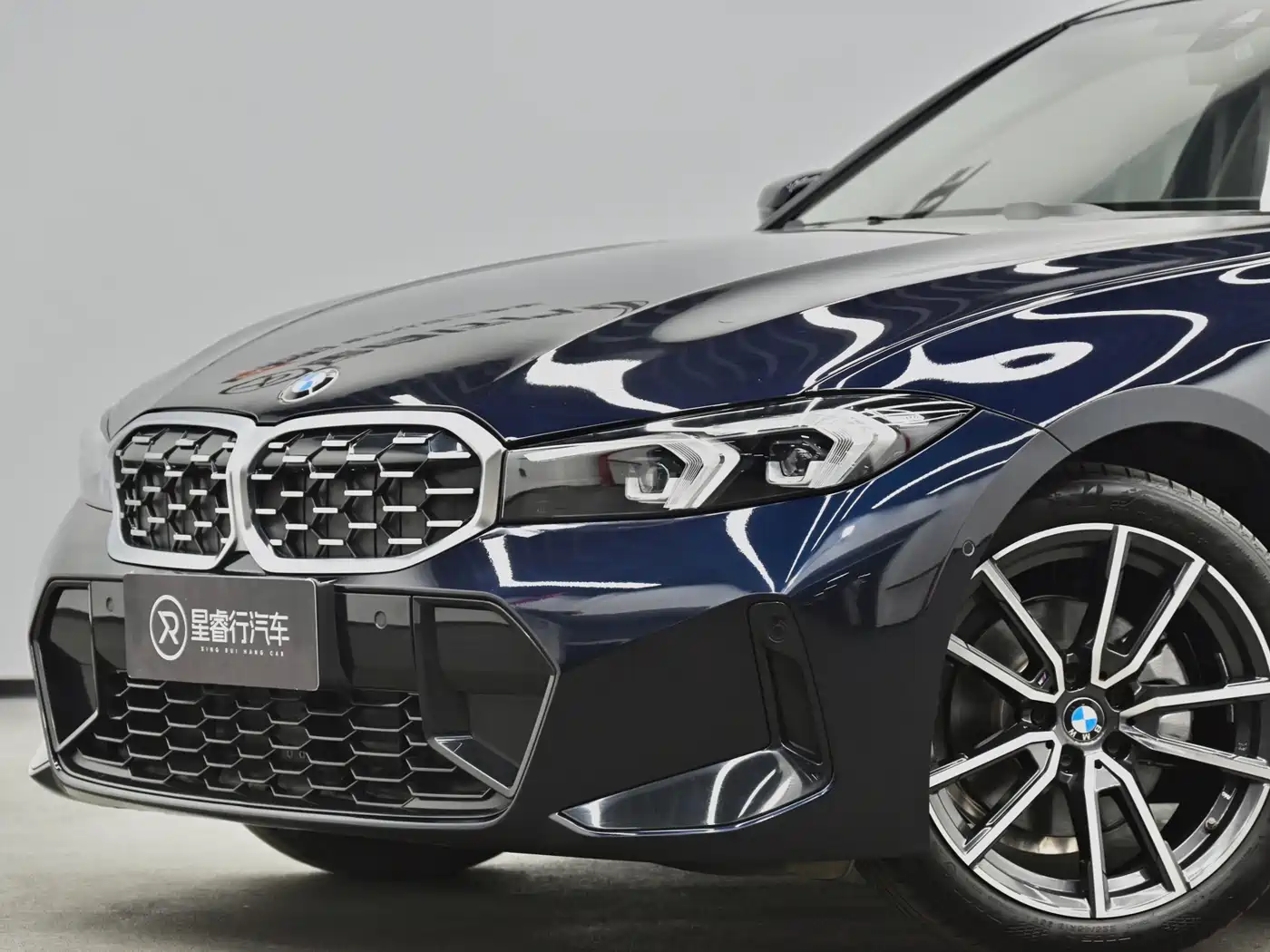 BMW 3 Series 2023 325Li M Sport Package фото 26
