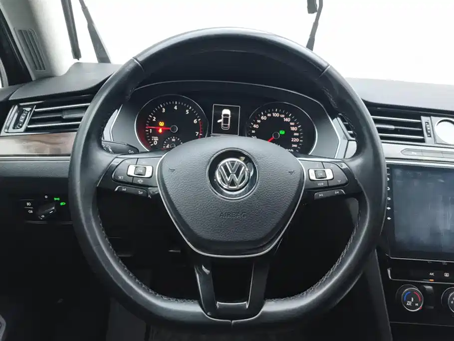 Volkswagen Magotan 2019 330TSI DSG Leading China VI фото 15