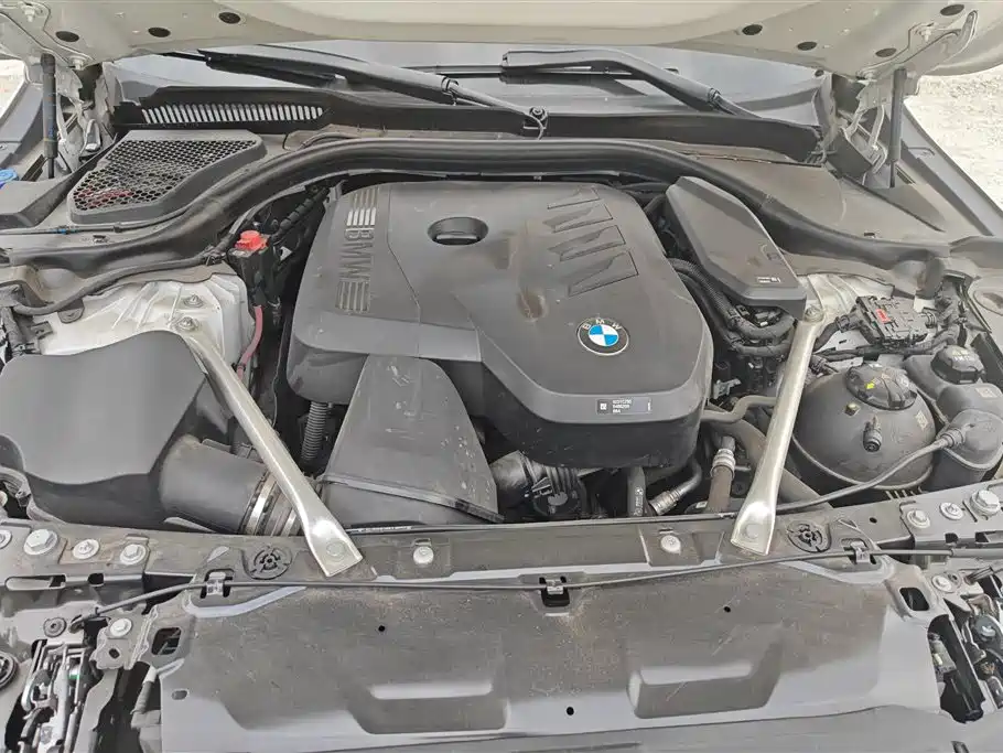 BMW 5 Series 2024 525Li M Sport Package фото 10