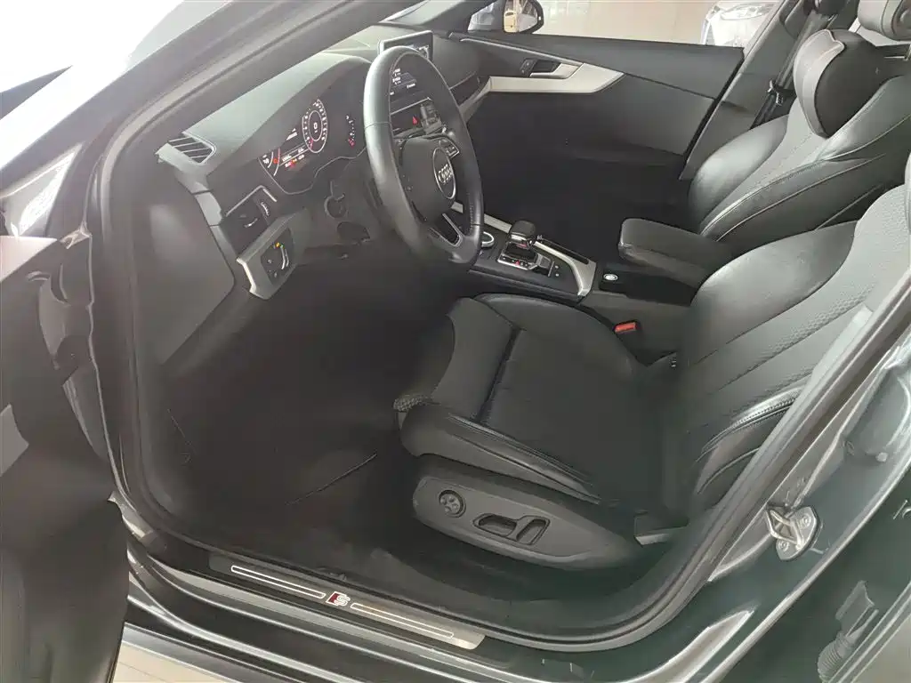 Audi A4L 2019 40 TFSI Fashion (China VI) фото 16