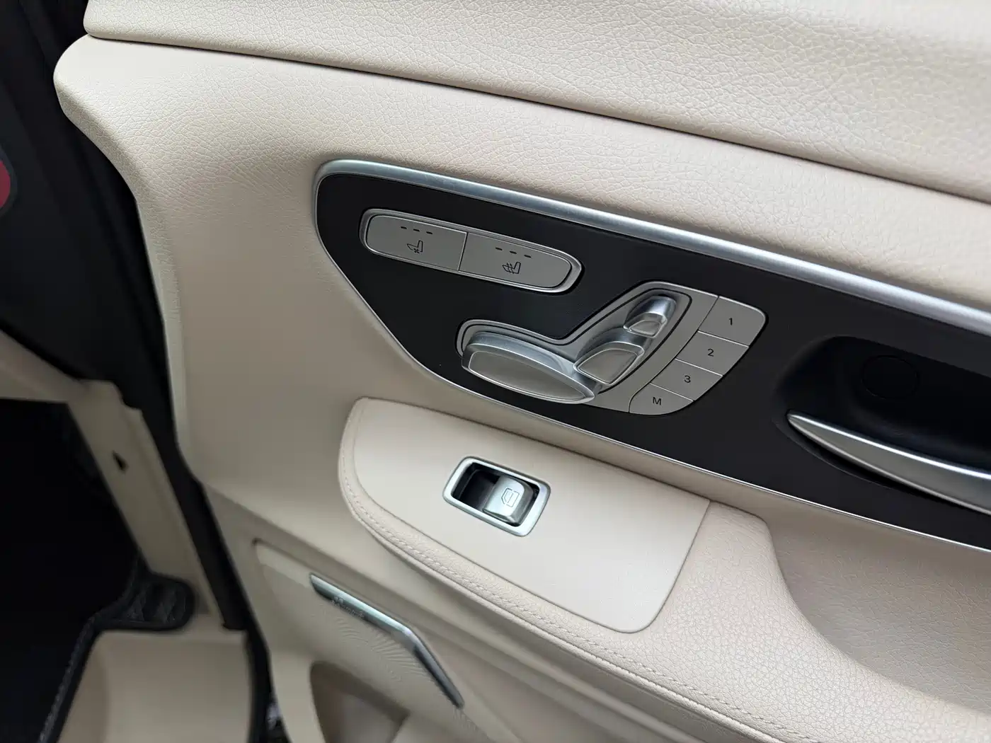 Mercedes-Benz V-Class 2024 2022 V 260 L Long Wheelbase Luxury Edition