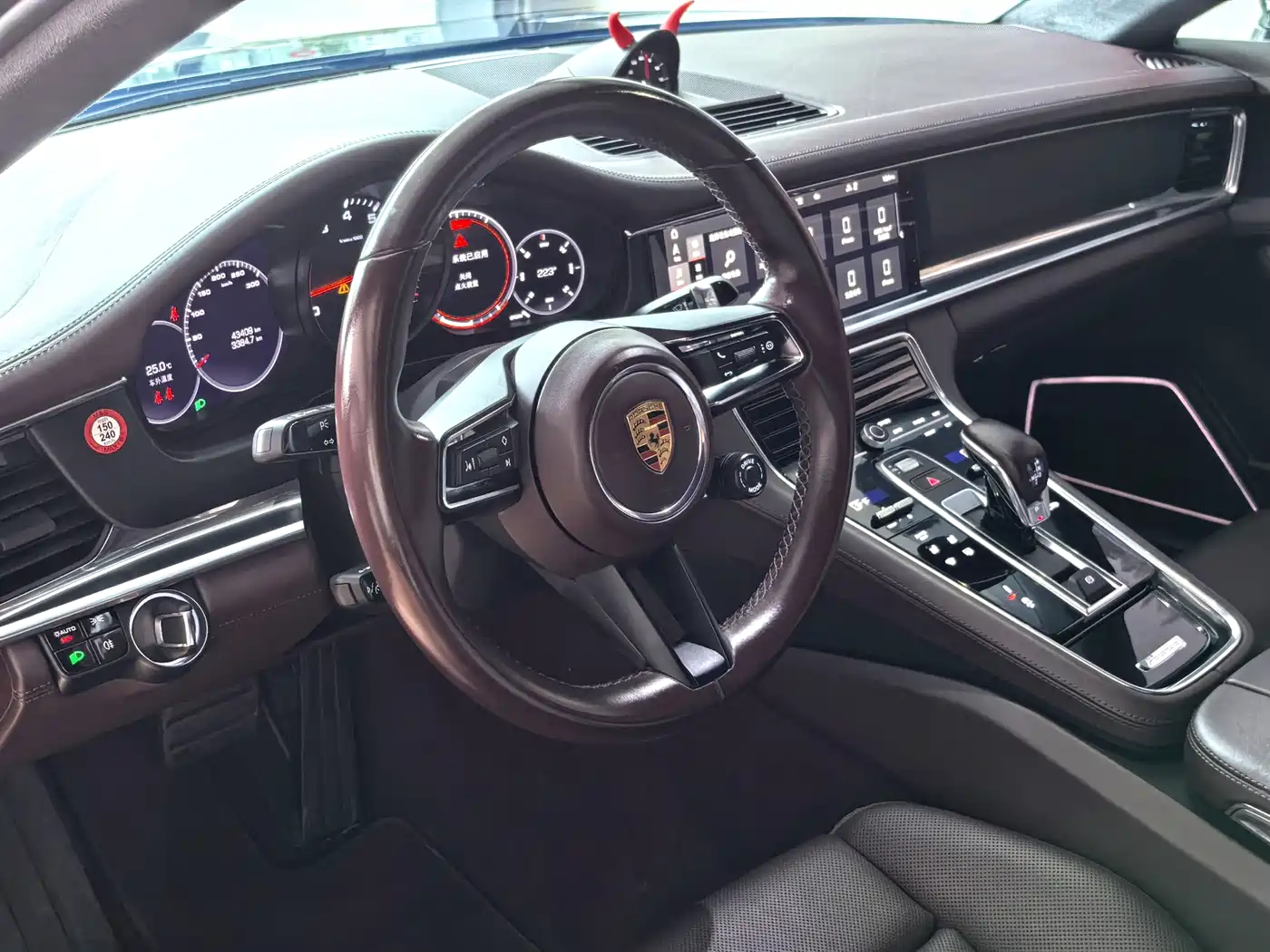 Porsche Panamera 2021 Panamera 4 Executive Long Wheelbase 2.9T фото 11