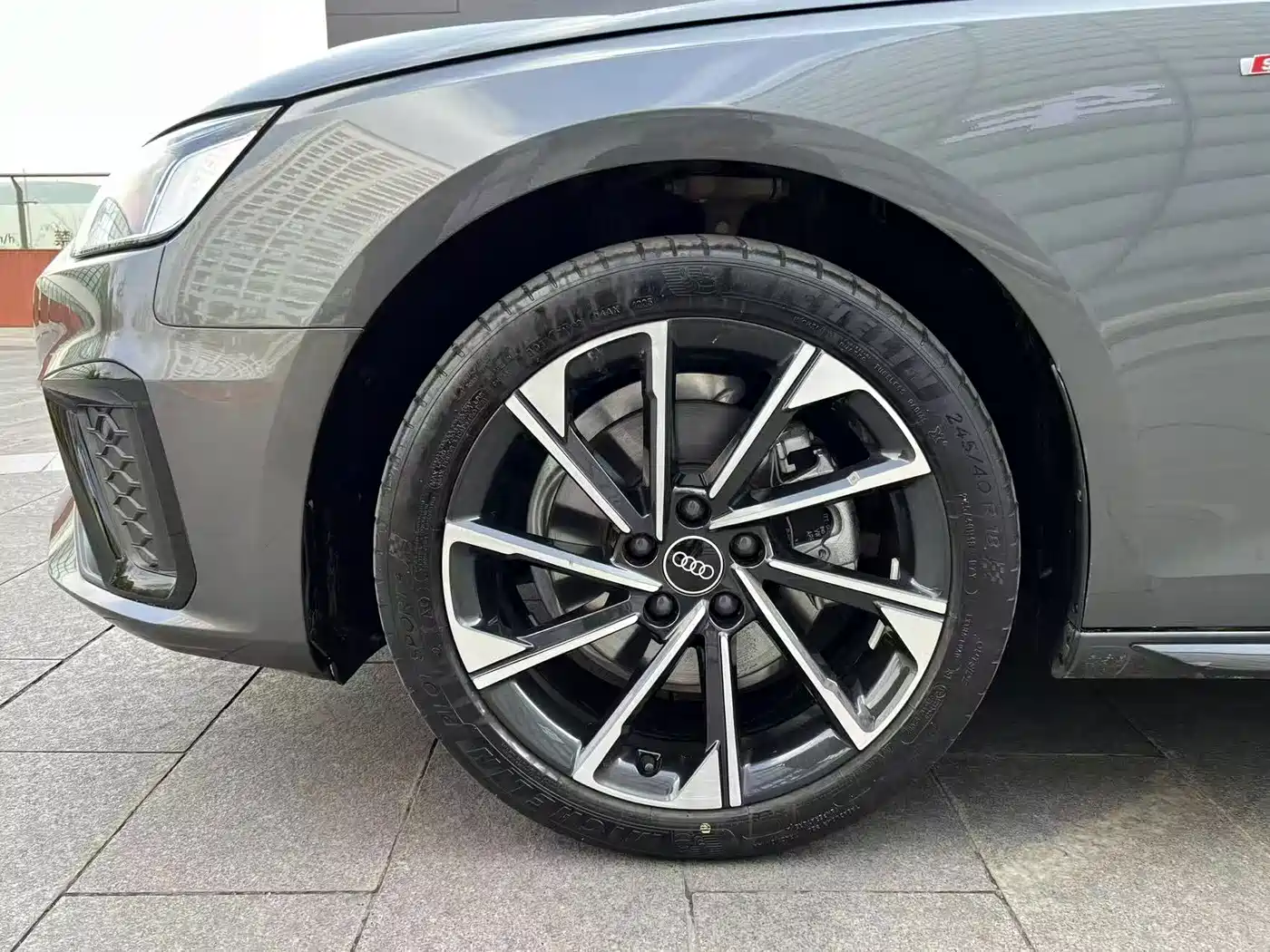 AUDI A4L