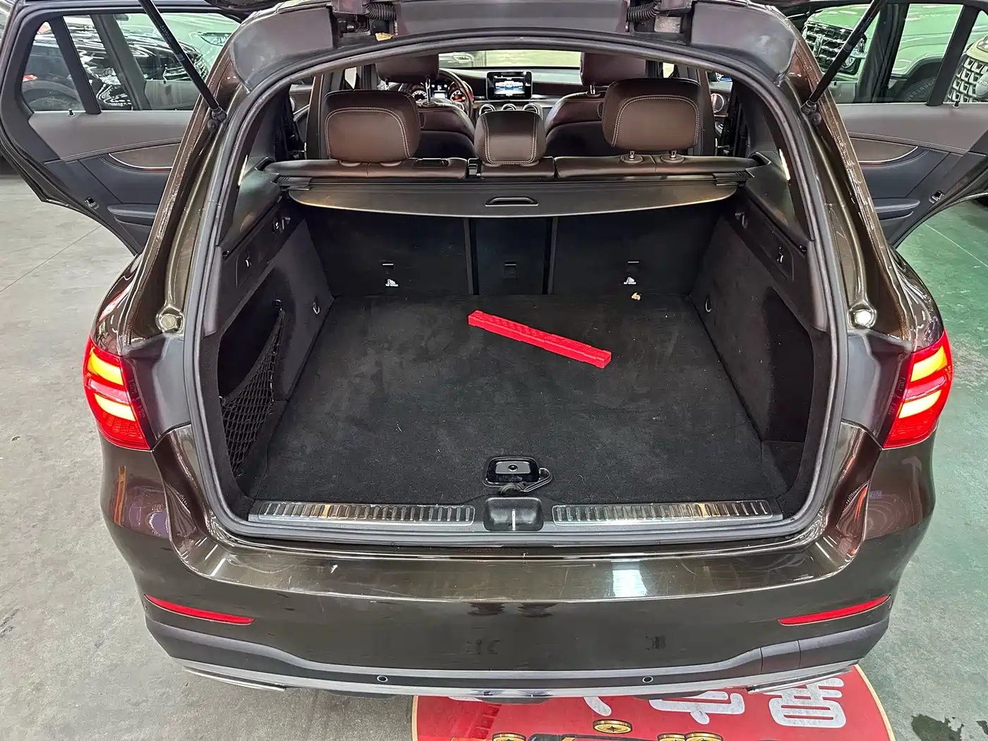 Mercedes-Benz GLC 2017 GLC 300 4MATIC Dynamic фото 16