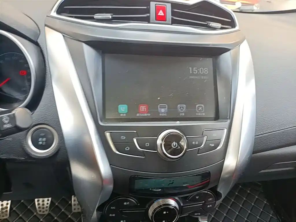 BYD Yuan 2016 1.5L Manual Premium фото 13