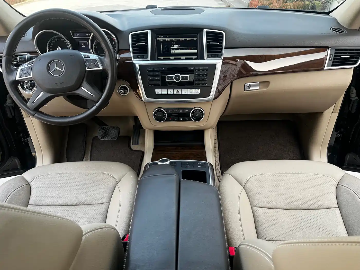 Mercedes-Benz M-Class 2015 ML 400 4MATIC Dynamic фото 12
