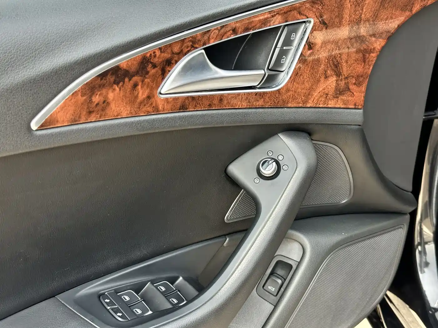 Audi A6L 2014 30 FSI Technology фото 10