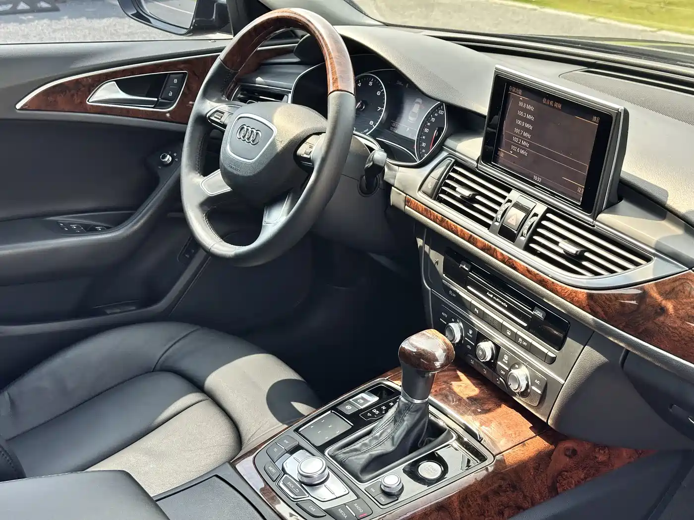 Audi A6L 2014 30 FSI Technology фото 17