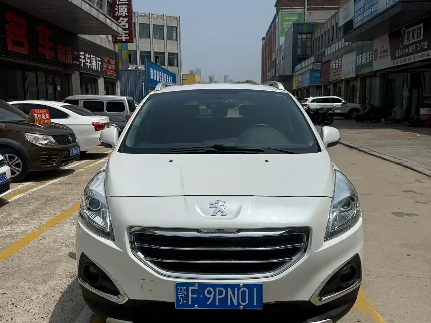 Peugeot 3008 2015 2.0L Automatic Trend Edition фото 2