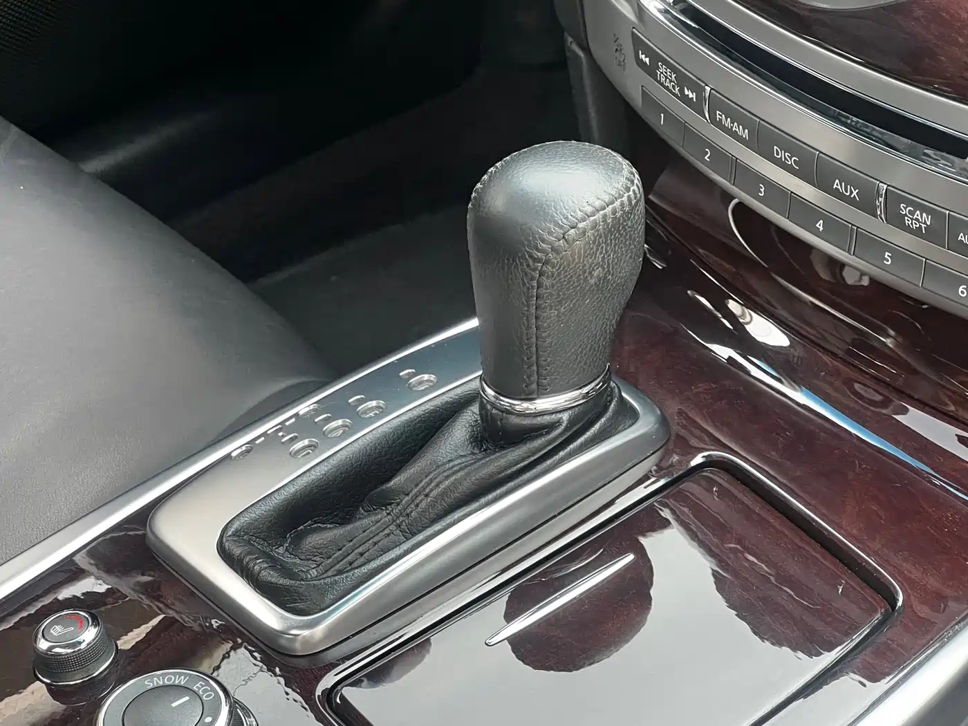 Infiniti Q70 2015 Q70L 2.5L Enjoyment Edition фото 35