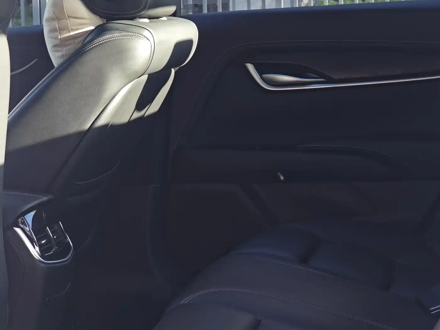 Cadillac XTS 2018 28T Elite фото 16