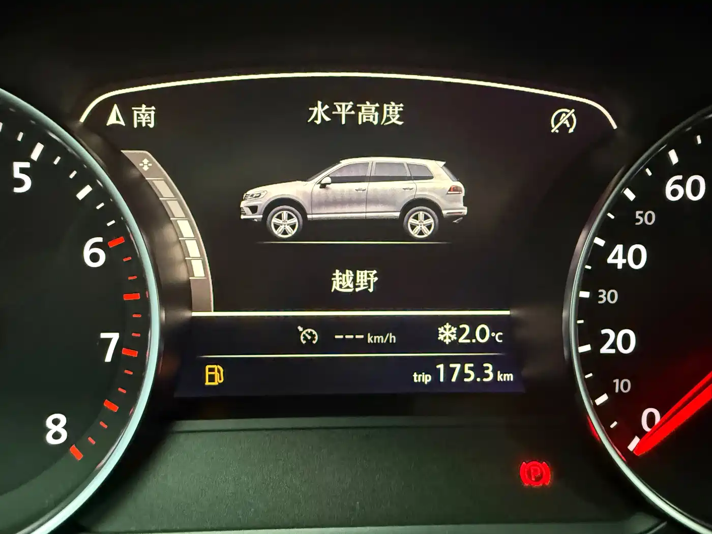 Volkswagen Touareg 2017 3.0TSI Explorer Edition фото 29